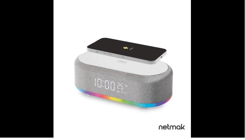 RELOJ DESPERTADOR MAS PARLANTE  CON CARGA INALÁMBRICA NM-RD12